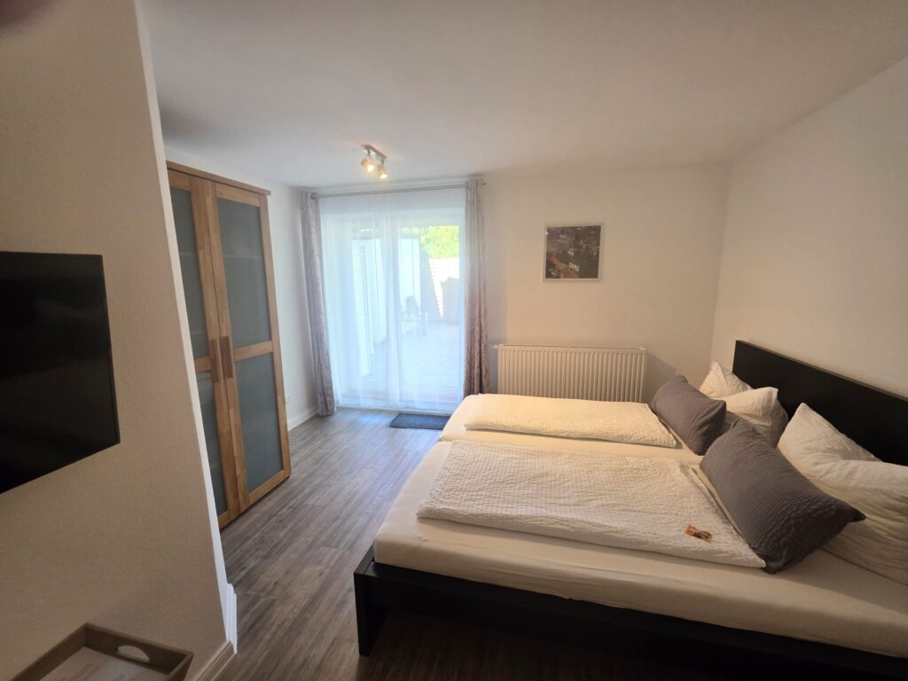 Pension ElbKate Doppelzimmer im EG mit Terrasse