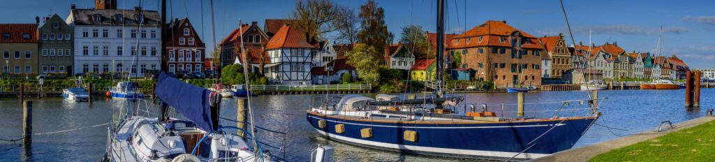 Blick auf den Hafen von Glückstadt